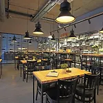 Hampton By Hilton 3*