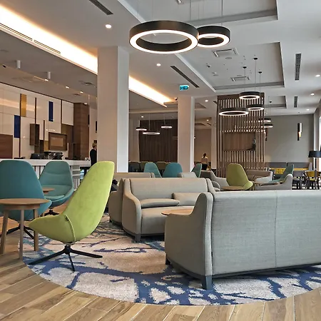Готель Hampton By Hilton