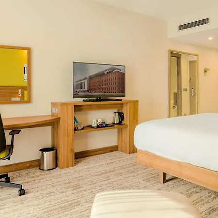 Hampton By Hilton Готель 3*