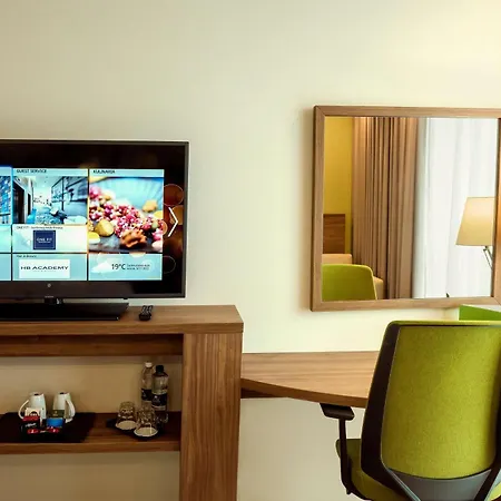 Готель Hampton By Hilton Каліш