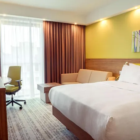 Hampton By Hilton Готель 3*