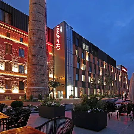 Hampton By Hilton Готель 3*