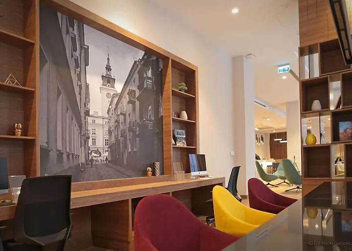 Hotel Hampton By Hilton 3*