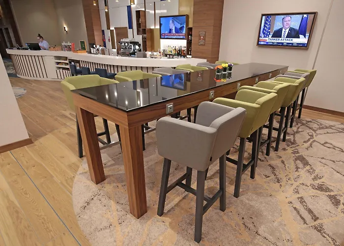 Hampton By Hilton 3*